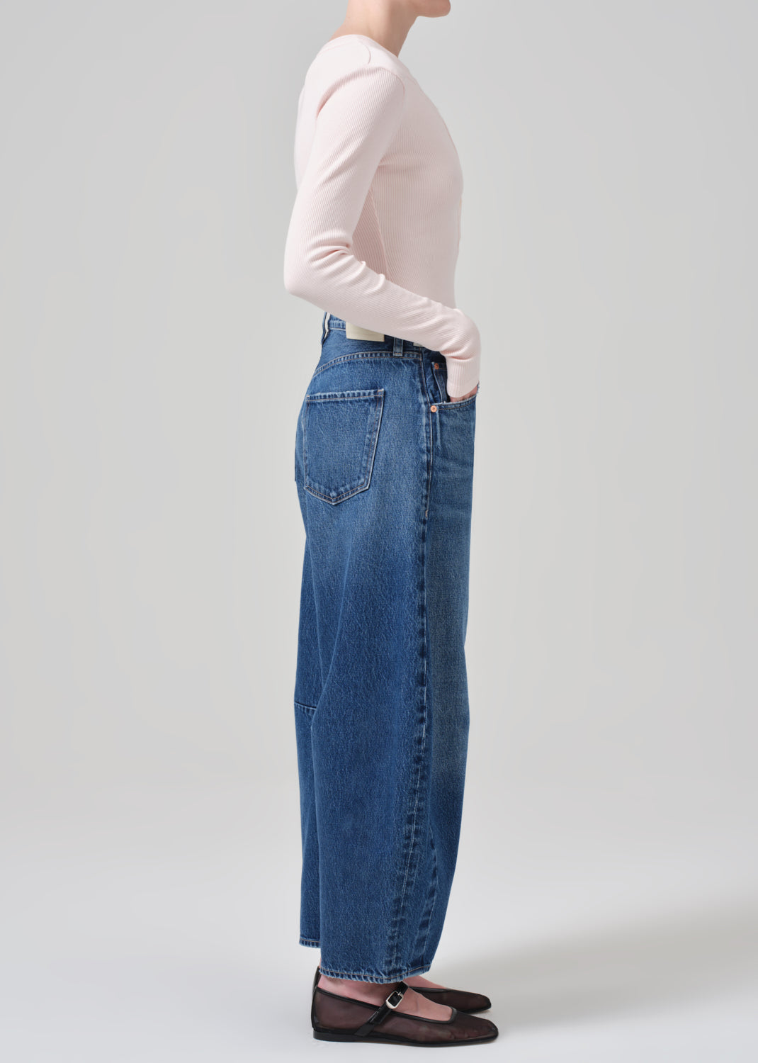 Petite Horseshoe Jean in Claremont