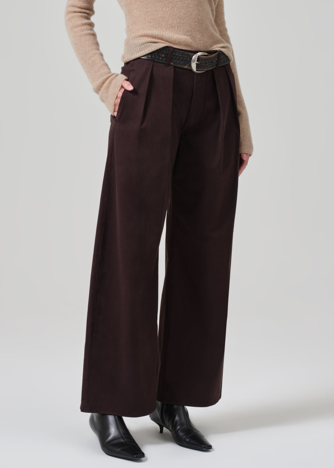 Petra Pleated Trouser in Clove