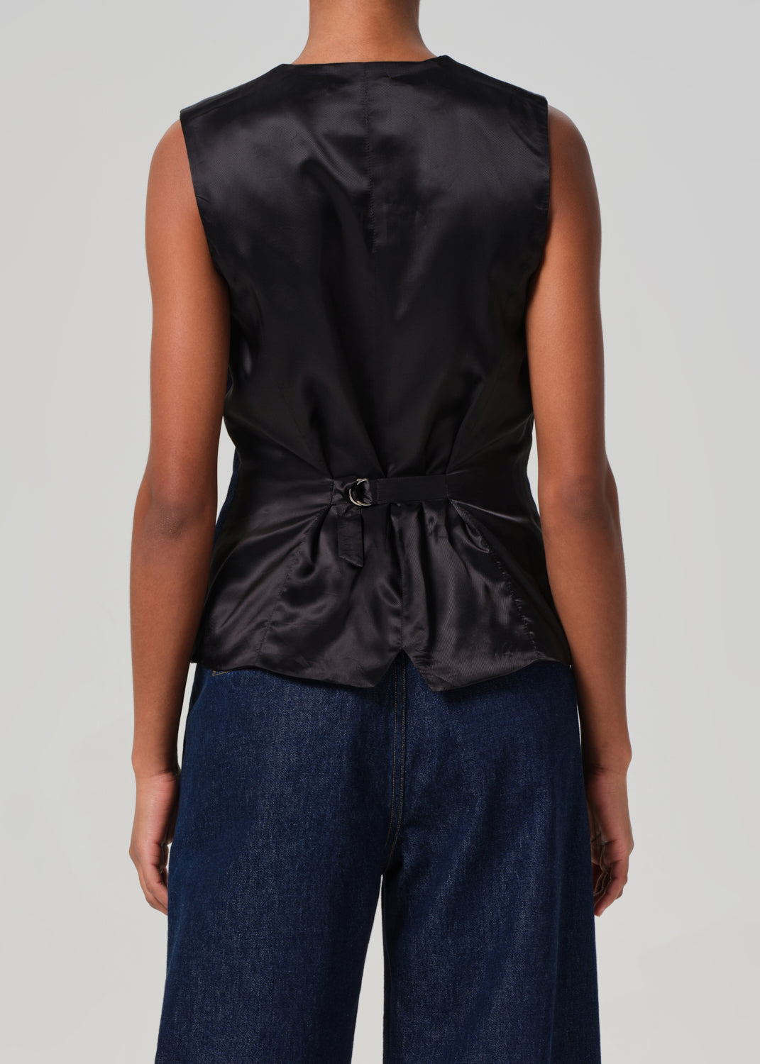 Jasmin Long Vest in Amherst