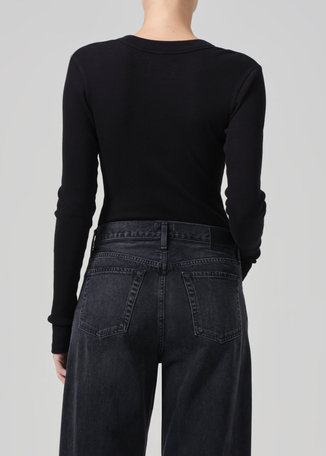 Varra Henley in Black