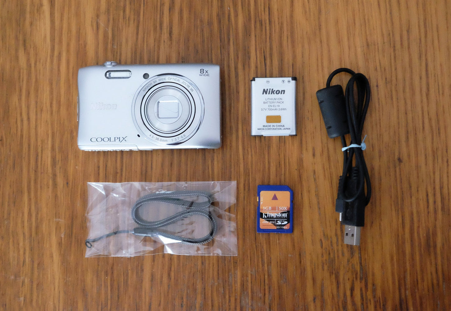 Nikon Coolpix S3600 20MP 8x Optical Zoom Compact Digital Camera