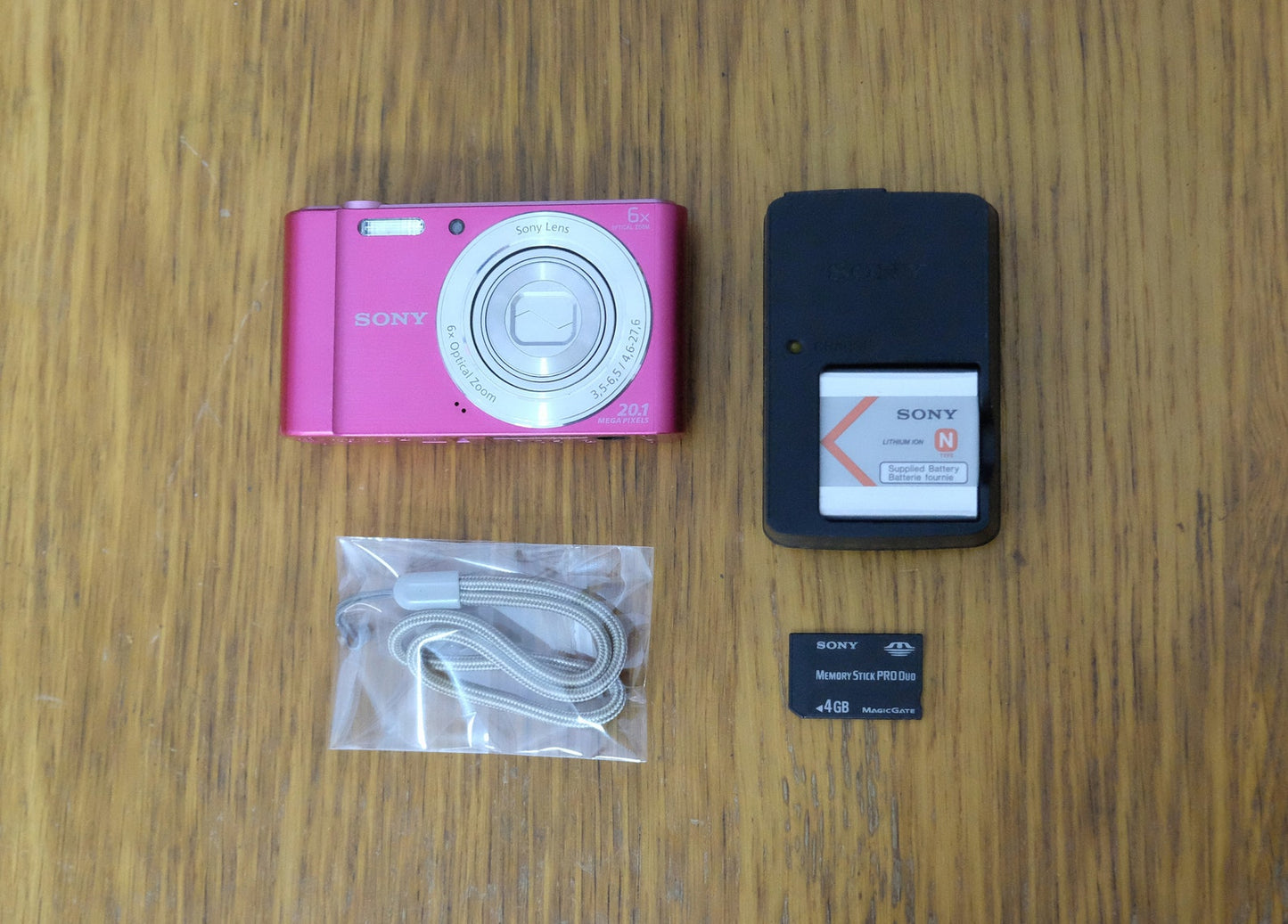 Sony Cybershot DSC-W810 20.1MP 6x Optical Zoom Compact Digital Camera Pink