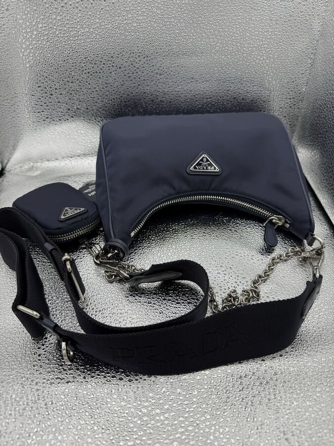 Authentic Pre-owned PRADA Re-Edition 2005 Nylon Bag Navy Blue Crossbody