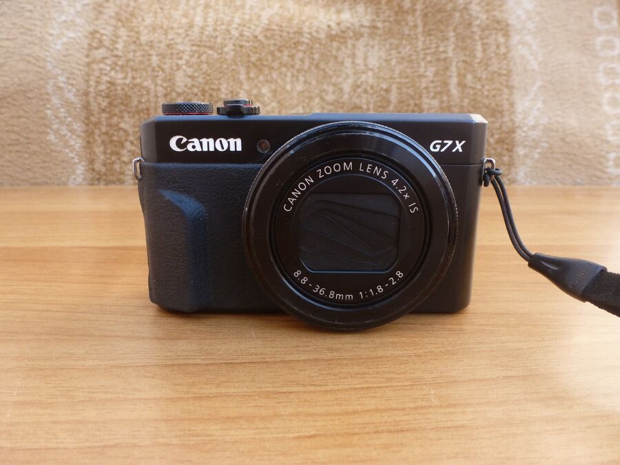 Canon PowerShot G7 X Mark II 20.1MP Compact Camera - Black