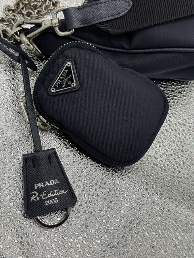 Authentic Pre-owned PRADA Re-Edition 2005 Nylon Bag Navy Blue Crossbody