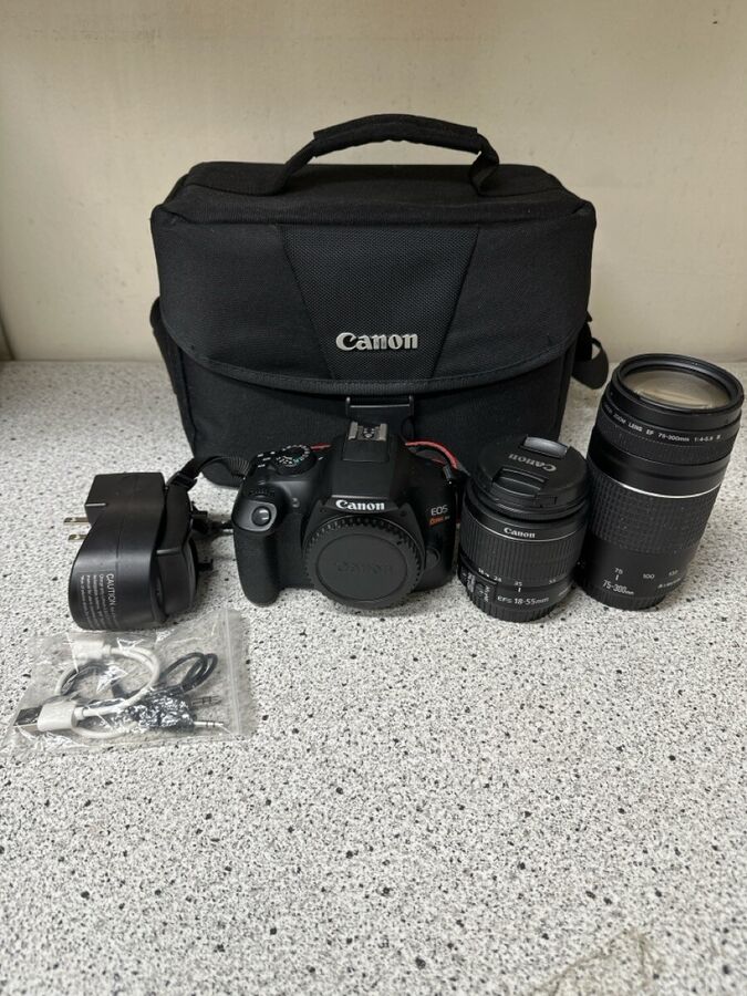 Canon EOS Rebel T6 Camera & 18-55mm Lens & 75-300 Lens + BAG (E14001913)