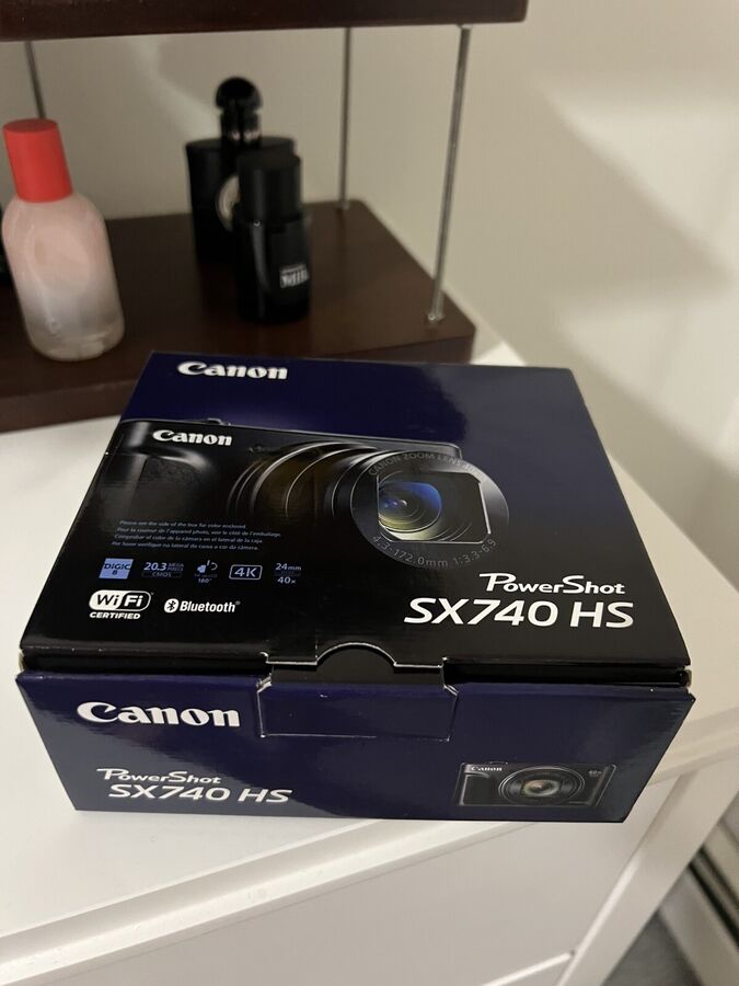 Canon PowerShot SX740 HS 20.3MP Point & Shoot Digital Camera Black - PRE OWNED