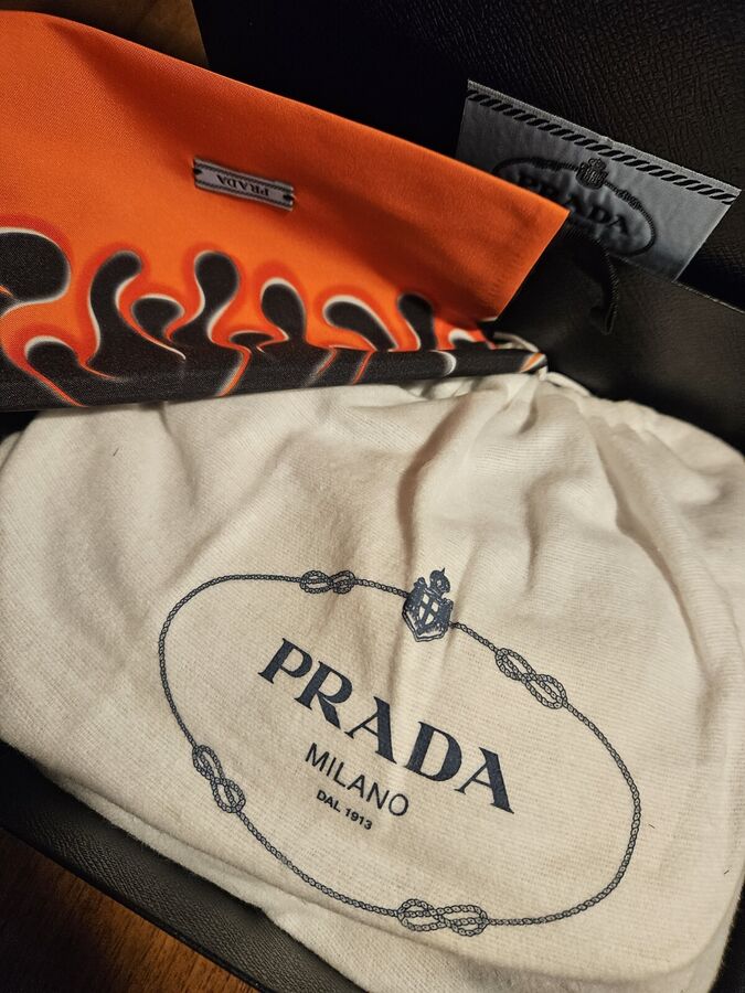 Authentic Prada Re-Edition 2005 Re-Nylon Bag And Pouch Pink