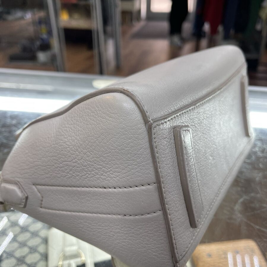 Authentic Givenchy Antigona Crossbody Bag Pearl White